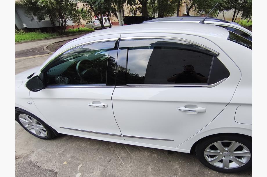 Citroen C-Elysee 2013-2022 Encadrements de vitres inox 6 pcs, Carmos (avec déflecteur) Photo 3