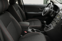 Kia Carens 1999-2012 Housses de sièges auto en similicuir Brothers Premium (5 places, 2006-2012) photo 1