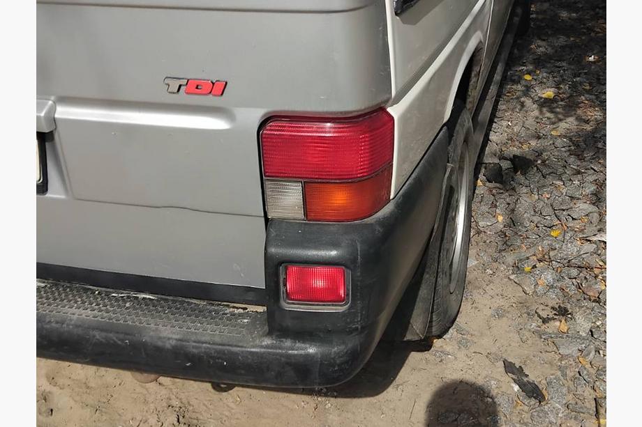 Volkswagen T4 Transporter 1990-2003 Inscription arrière Tdi Style d'origine, I - Rouge Photo 5
