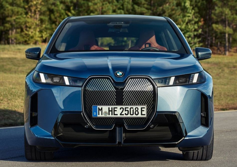 Essai du crossover électrique BMW iX 2025 mis à jour