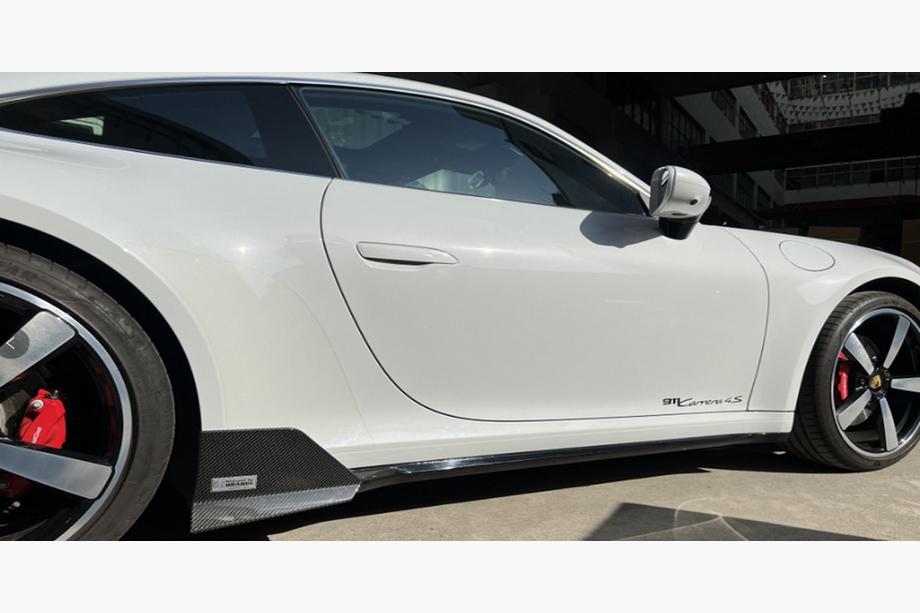 Porsche 911 (992) 2018– Bas de Caisse Image