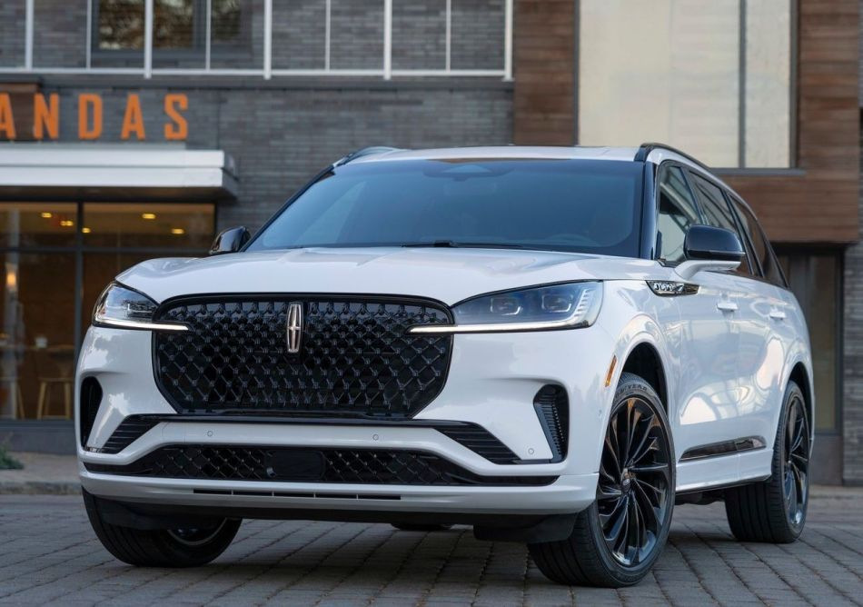 Lincoln Aviator mis à jour : aperçu des fonctionnalités, des niveaux de finition et du design