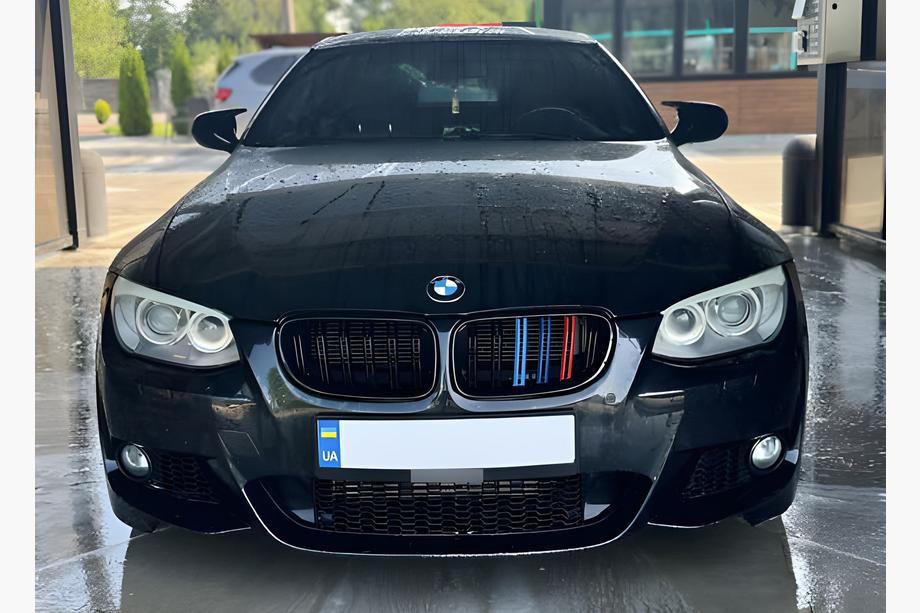 BMW 3 Series E92/E93 2006–2013 Grilles de calandre M-Look (pour 2005-2009, M-Color) Image