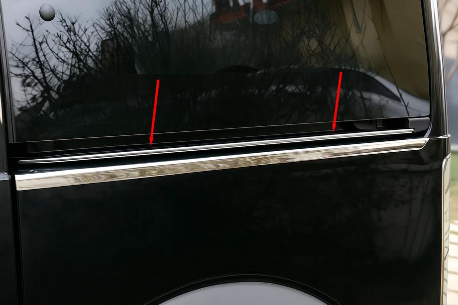 Ford Connect 2002–2006 Moulure pour rail de porte coulissante (inox) Image