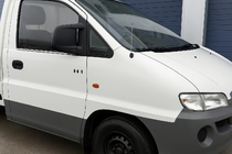 Hyundai H200, H1, Starex 1998-2007 Encadrement de vitres (2 pcs, inox) photo 1