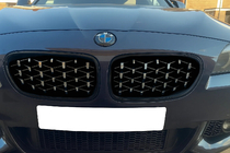 BMW 5 Series F10/F11 2010–2016 Prises d'air Diamond Silver (contour noir) photo 1