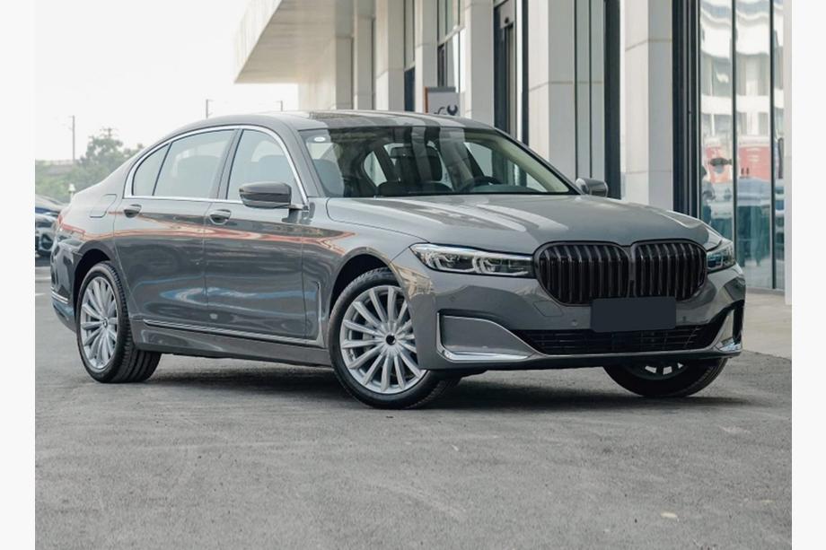 BMW 7 Series G11/G12 2015-2022 Calandre Double Haricot 1 Barre (2019-2022, Noir Brillant) Photo 1