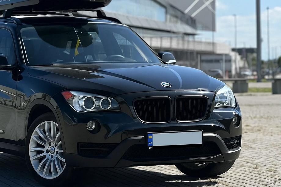 BMW X1 E84 2009-2015 Calandre double M-Look (noir mat) Image