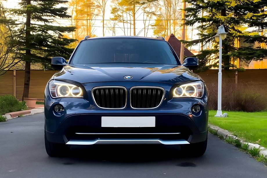 BMW X1 E84 2009-2015 Calandre M-Look (Noir Brillant avec Encadrement Chrome) Image