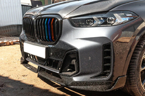 BMW X5 G05 2019–2026 Calandre 1 Bar (2023+, M-Color) photo 3