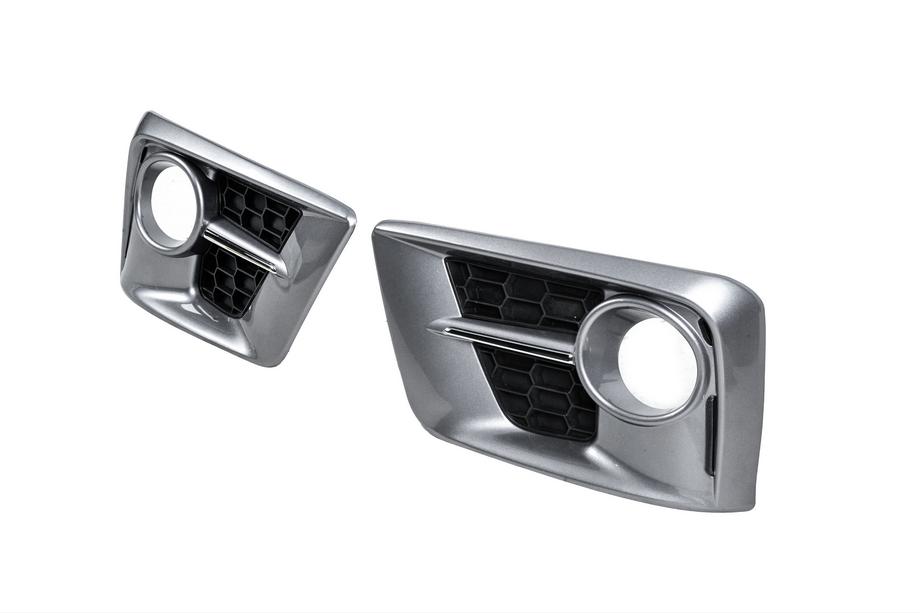Lexus LX570/450d 2008-2022 Inserts de phares antibrouillard F-Sport (2 pcs, 2012-2015) Photo 2