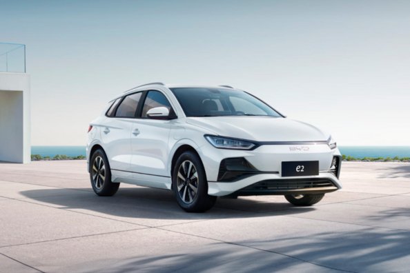 Essai de la berline électrique BYD e2