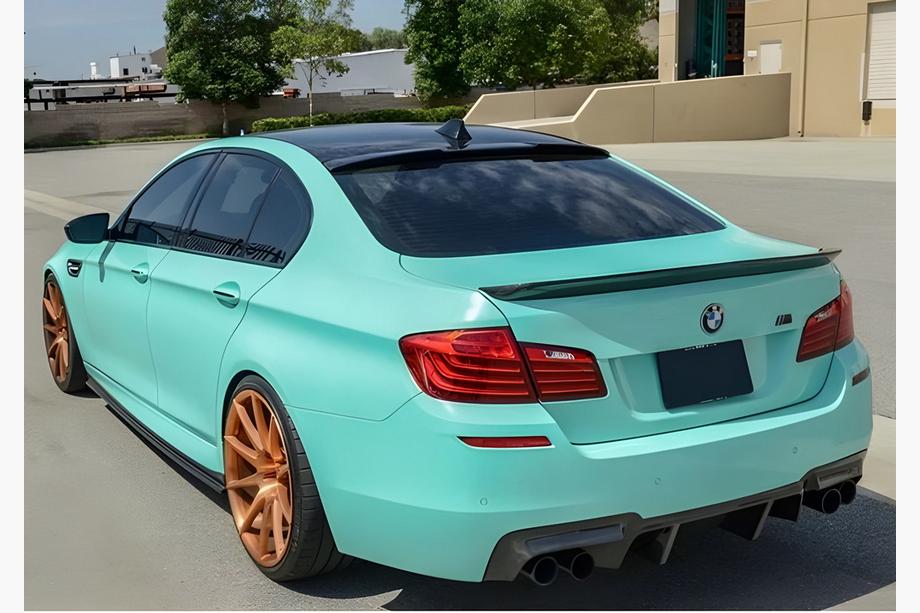 BMW 5 Series F10/F11 2010–2016 Aileron Arrière M4-Style V2 (pour F10, Noir Brillant) Photo 1