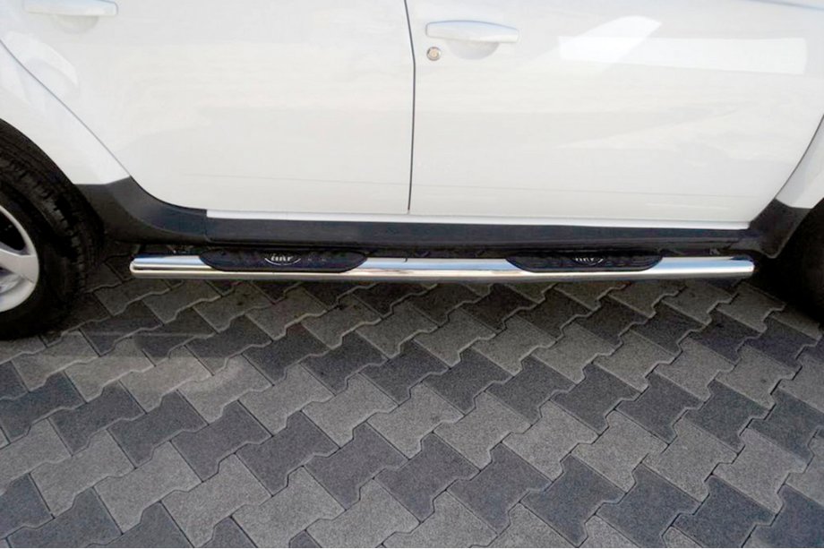 Dacia Duster 2008-2018 Tubes latéraux avec inserts (2 pcs, inox) Image