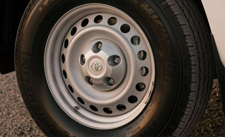 Roues en acier : avantages et inconvénients