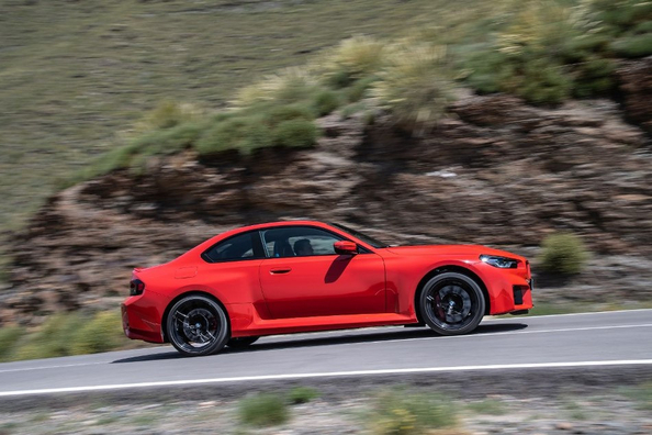 BMW M2 Coupé (G87) 2025 : Essai du coupé compact et puissant Photo 2