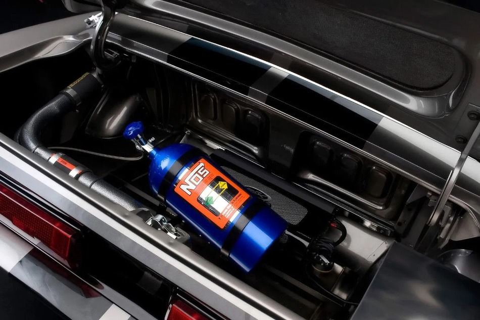 Qu’est-ce que le protoxyde d’azote dans une voiture : avantages et inconvénients