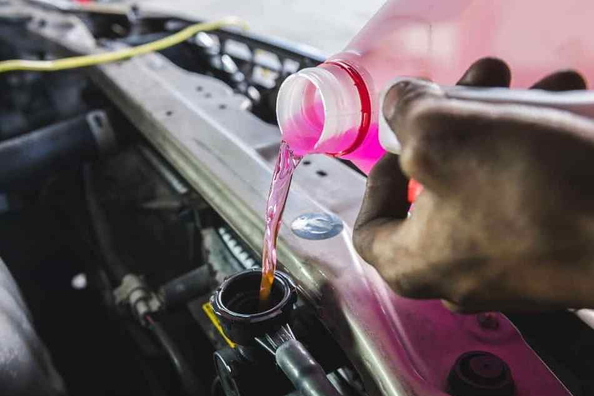 À quelle fréquence devez-vous changer l’antigel de votre voiture ?