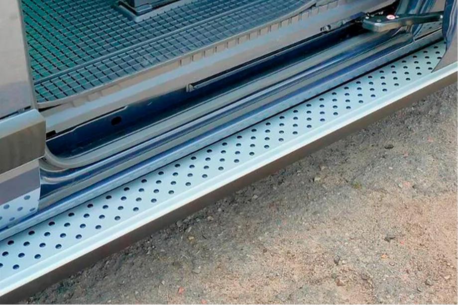 Ford Custom 2013-2022 Marchepieds Latéraux Allmond Grey (2 pcs, Aluminium) Empattement Court Photo 2