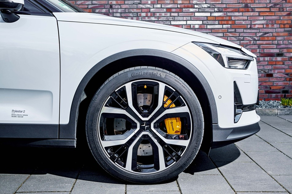 En quoi les pneus pour véhicules électriques sont-ils différents des pneus conventionnels ? Photo 1