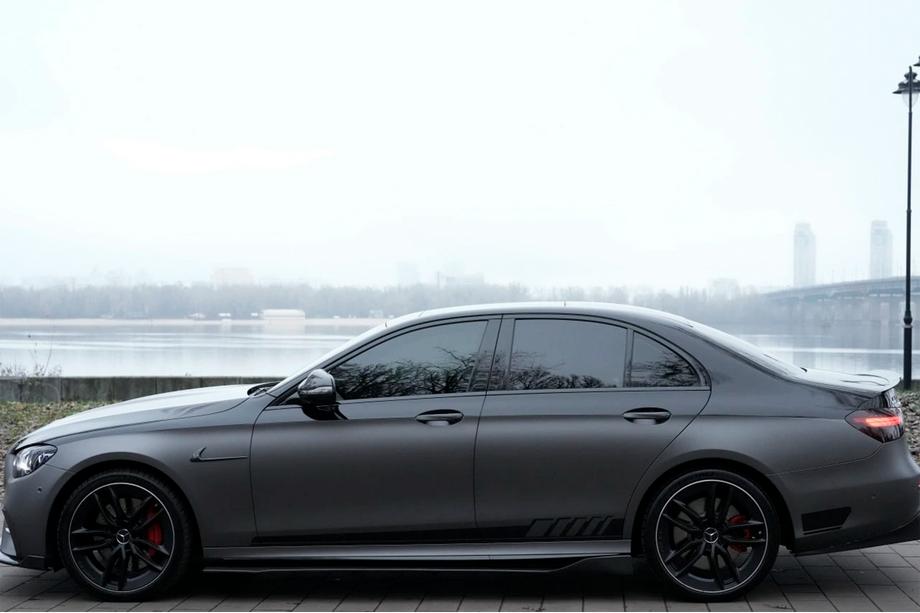 Mercedes E-class W213 2016-2023 Bas de Caisse (2016-2019, Carbone) Image