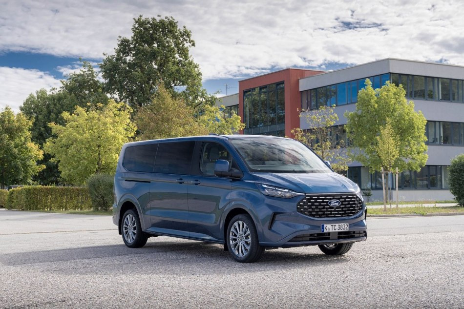 Essai de la minifourgonnette Ford Tourneo Custom 2024