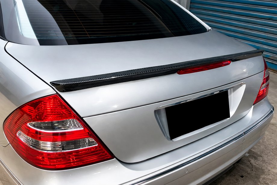 Mercedes E-сlass W211 2002-2009 Spoiler (Carbone) Image