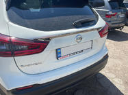 Nissan Qashqai 2014-2021 Baguette chromée au-dessus de la plaque d'immatriculation (inox) Carmos - Acier Inoxydable Turc photo 3