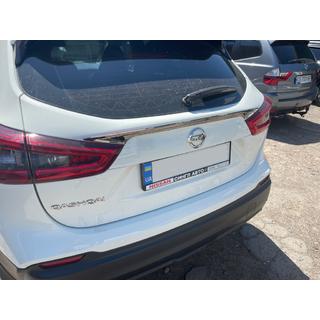 Baguette chromée au-dessus de la plaque d'immatriculation (inox) Nissan Qashqai 2014-2021 photo 3