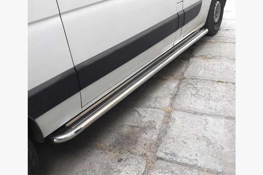 Renault Master 2011-2023 Marchepieds Latéraux Premium (2 pcs, Inox) Image