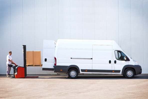 Comment choisir un véhicule pour transporter des marchandises ?