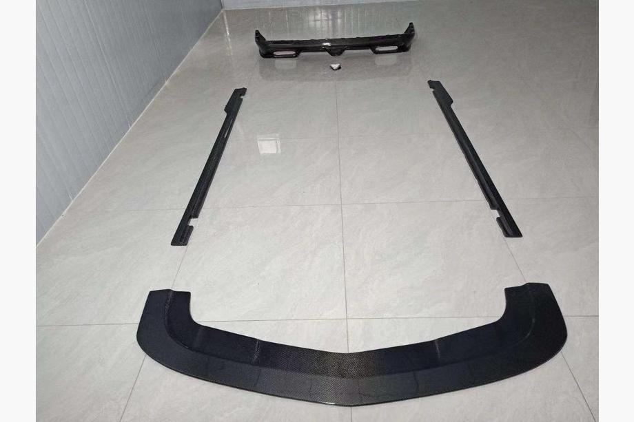 Dodge Challenger 2008-2023 Kit carrosserie complet Carbon FullSet Image