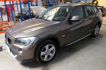 BMW X1 E84 2009-2015 Marchepieds originaux (2 pcs, aluminium) photo 2
