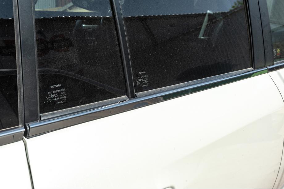 Toyota Land Cruiser 200 2007-2021 Moulures de vitre (6 pcs, inox) OmsaLine - Acier Inoxydable Italien Photo 16
