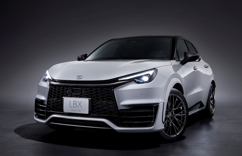 Essai de la Lexus LBX 2025 : un crossover compact avec une touche premium