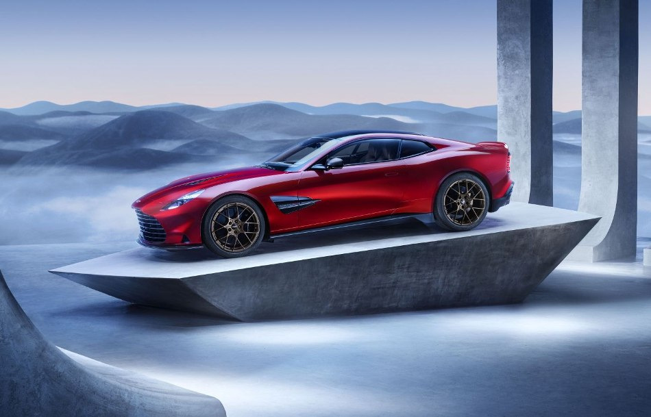 Aston Martin Vanquish III : l’incarnation du luxe et du style britannique