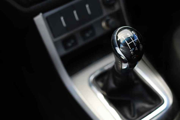 Transmission manuelle : avantages et inconvénients pour le conducteur moderne