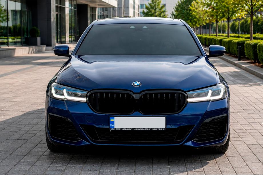 BMW Série 5 G30/G31 2017–2023 Pare-chocs avant M-Tech (pour 2021+) Image
