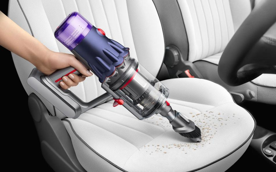 Comment choisir l’aspirateur de voiture idéal : guide pour la propreté intérieure