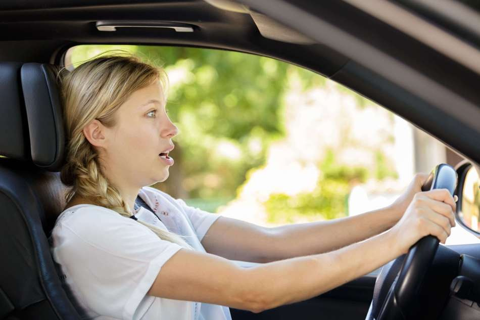 Comment arrêter d’être nerveux lorsque l’on conduit pour la première fois ?