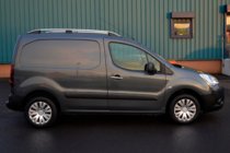 Peugeot Partner Tepee 2008-2018 Barres de toit Skyport (gris mat) photo 6