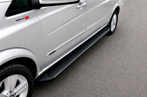 Mercedes Viano 2004-2014 Marchepieds Latéraux Type X5 Noir (2 pcs, Aluminium) photo 1