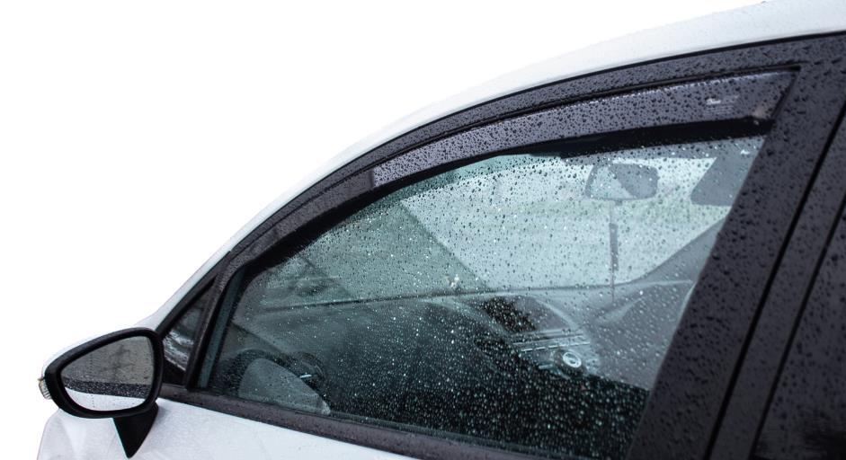 Que faire si le déflecteur (pare-brise) de votre voiture s’est détaché ?