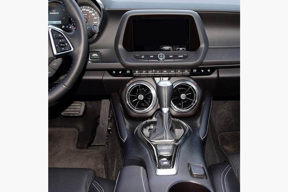Chevrolet Camaro 2015- Cache de Sélecteur de Vitesse (Carbone) Photo 2
