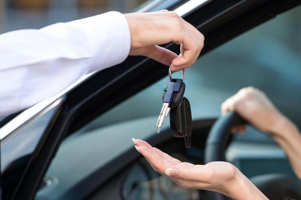 Faut-il louer sa voiture ? Avantages et inconvénients