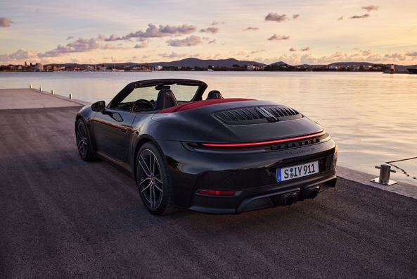 Essai de la Porsche 911 Carrera Cabriolet 2024 : caractéristiques techniques Photo 4
