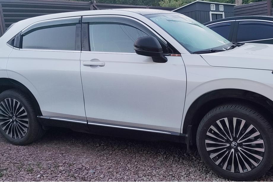 Honda eNS1 2022- Déflecteurs de Fenêtre avec Moulure Chromée Niken Luxury (EU/Asie, 4 pcs) Image