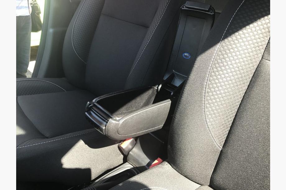 Dacia Duster 2008-2018 Accoudoir (dans porte-gobelet) Photo 5