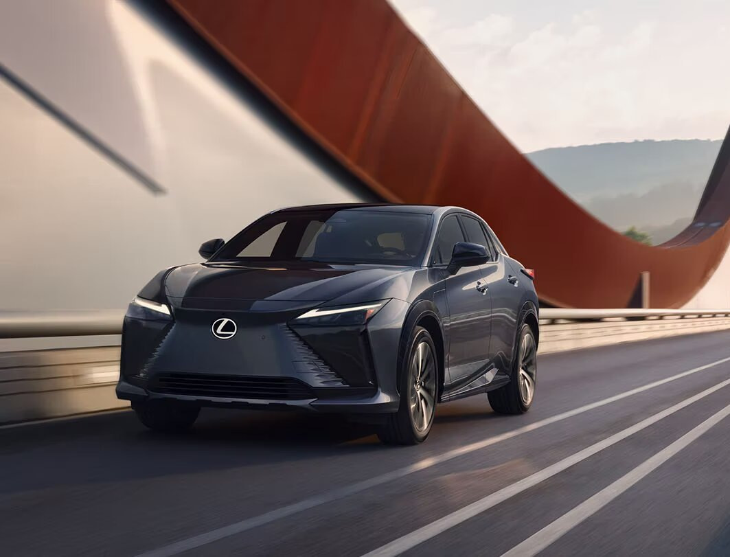 Lexus RZ 450e (RZ450e) : essai du crossover électrique et nouvelle gamme RZ 350e, 500e, 550e