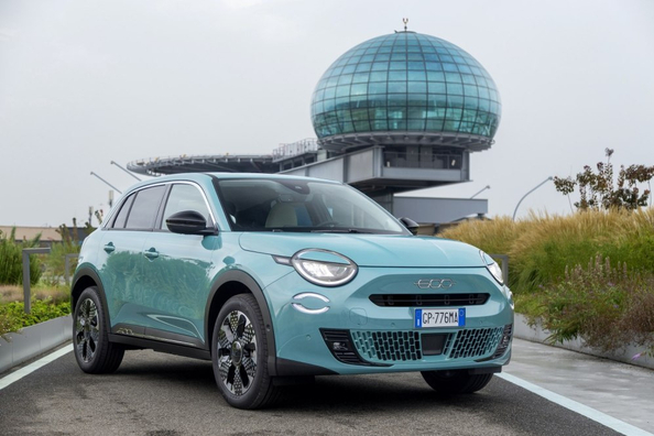 Essai de la Fiat 600e : un crossover électrique élégant